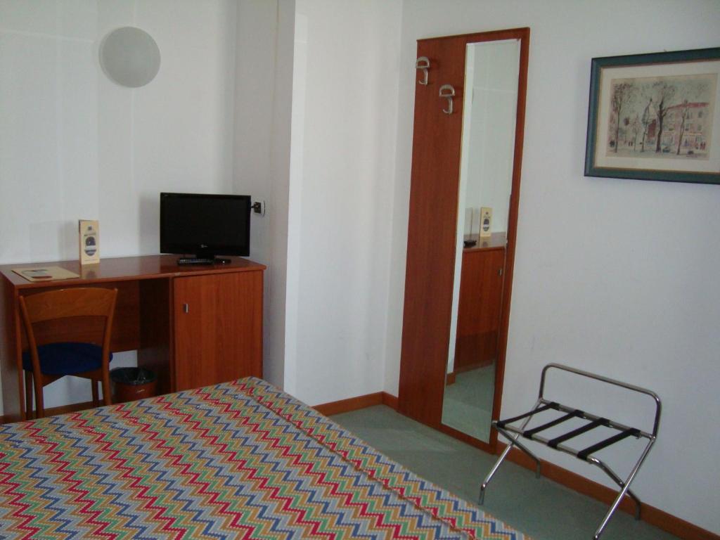 Hotel Naonis Cordenons Quarto foto
