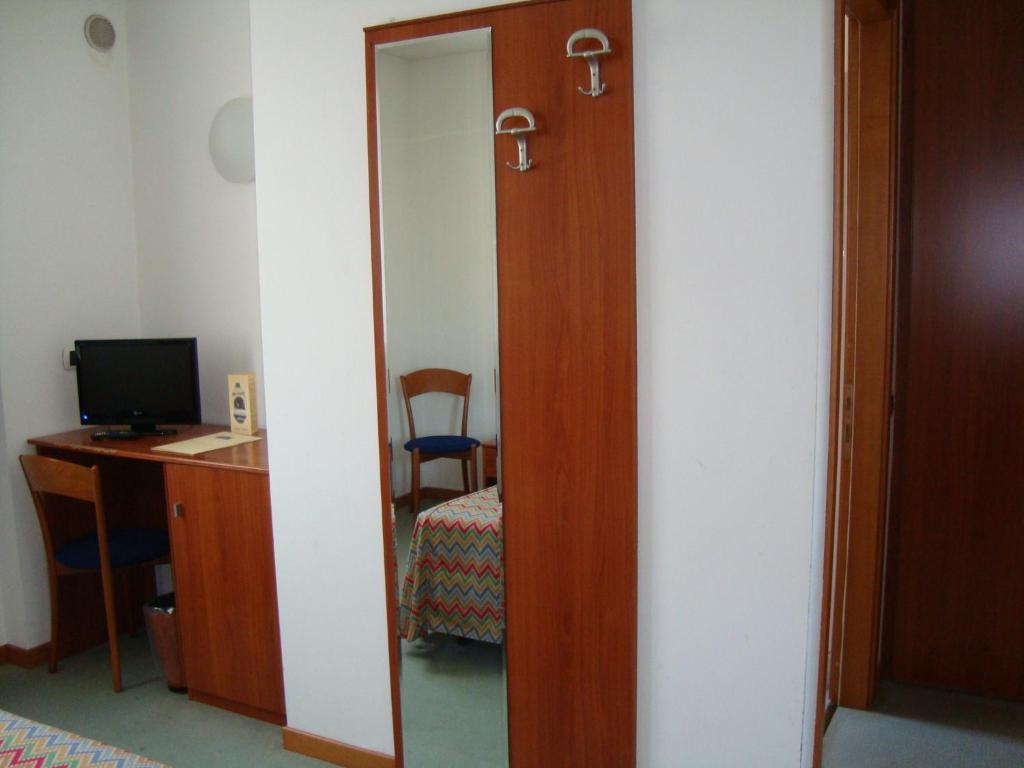 Hotel Naonis Cordenons Quarto foto