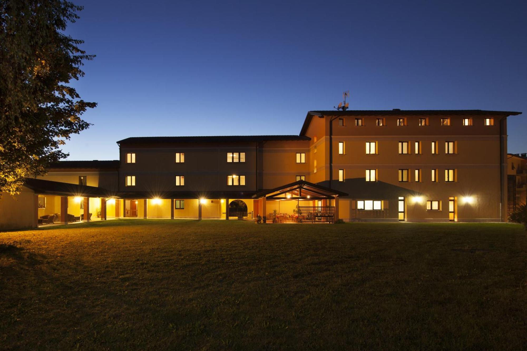 Hotel Naonis Cordenons Exterior foto